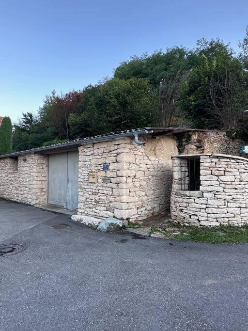 La Maison De Mounette L'Isle-d'Abeau Exterior foto